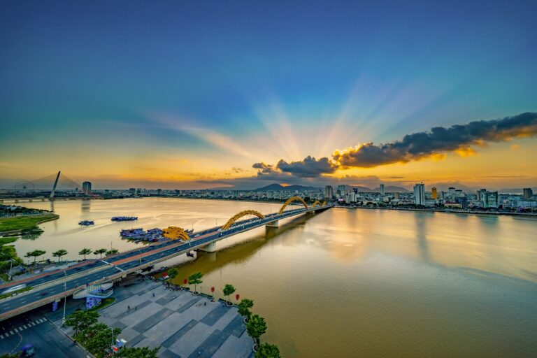 Discover Da Nang’s Iconic Dragon Bridge: A Must-See Landmark